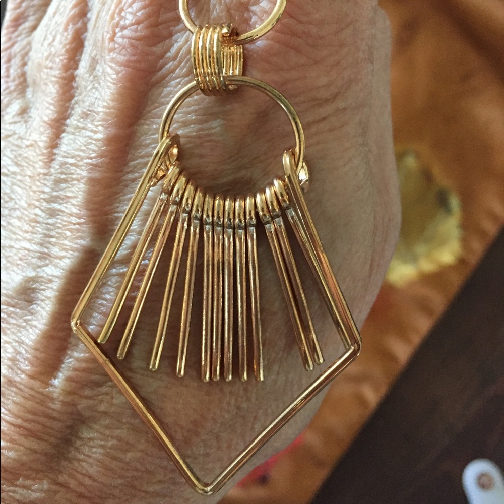 Goldtone 18” Necklace